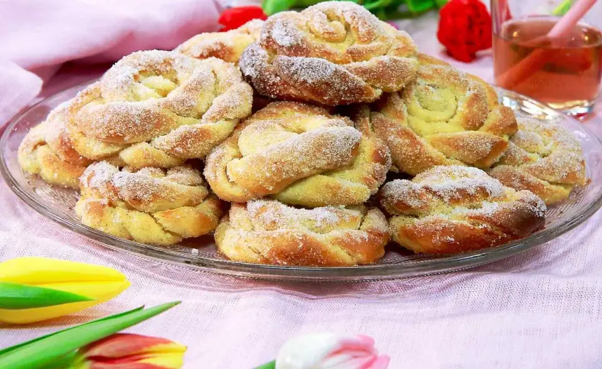 Sockerdoppade bullar - Så får du perfekt yta utan kladd